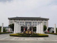 国庆中秋双节同庆，新宝gg集团红旗飘扬！